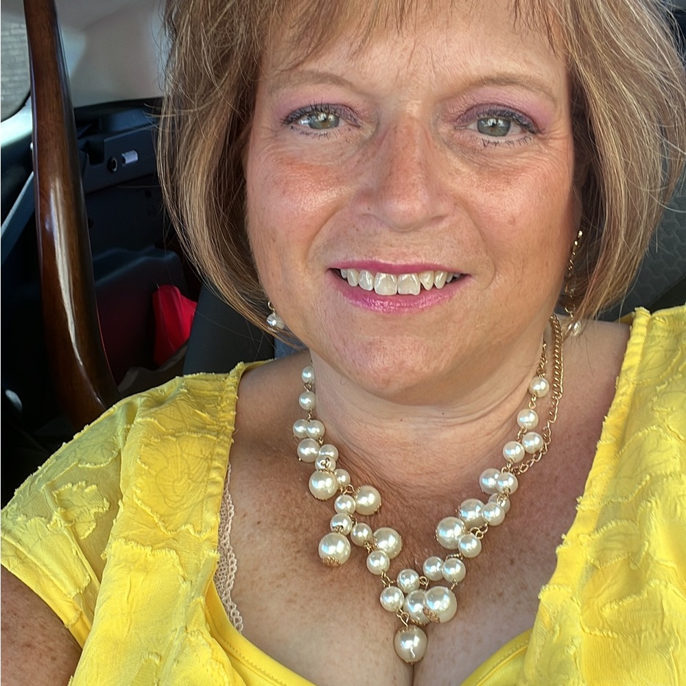 Meet your Posher, Joyce